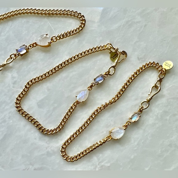 Moonstone Gemstone 22K Gold Bracelet - Picture 5 of 7